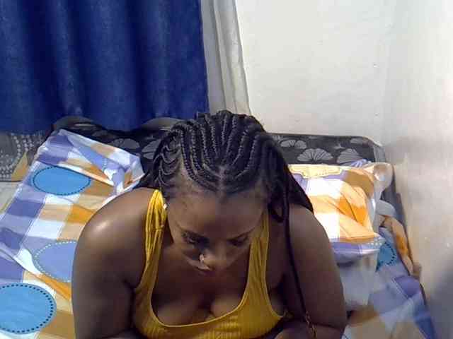 Sexyevonne webcam