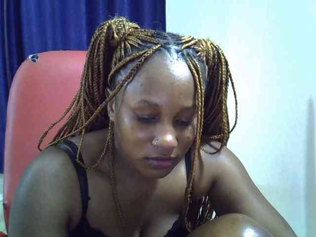 Sexyevonne webcam