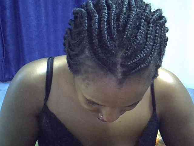 Model: Sexyevonne