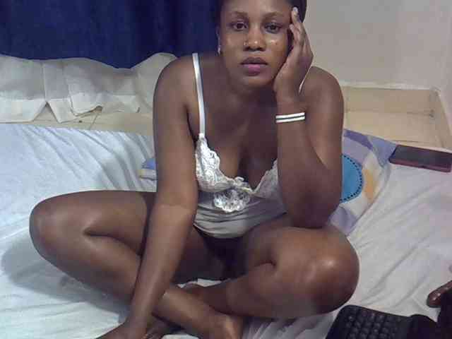 Sexyevonne webcam