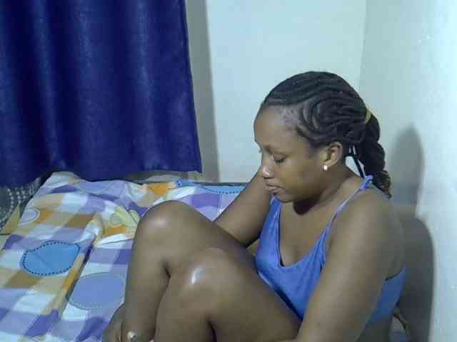 Sexyevonne webcam