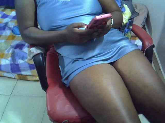 Sexyevonne webcam