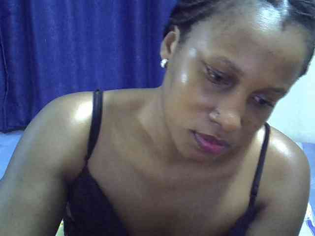Sexyevonne webcam