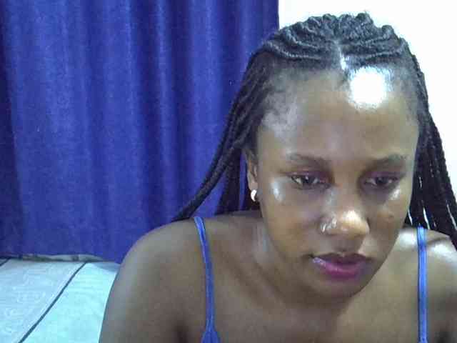 Sexyevonne webcam