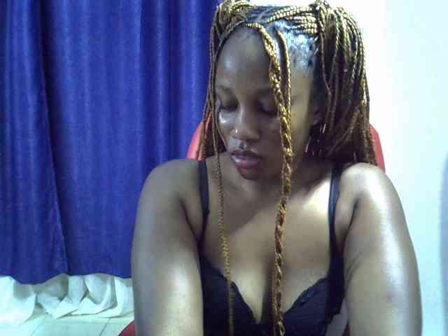 Sexyevonne webcam