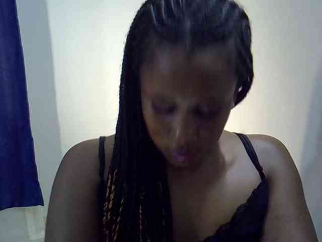 Sexyevonne webcam