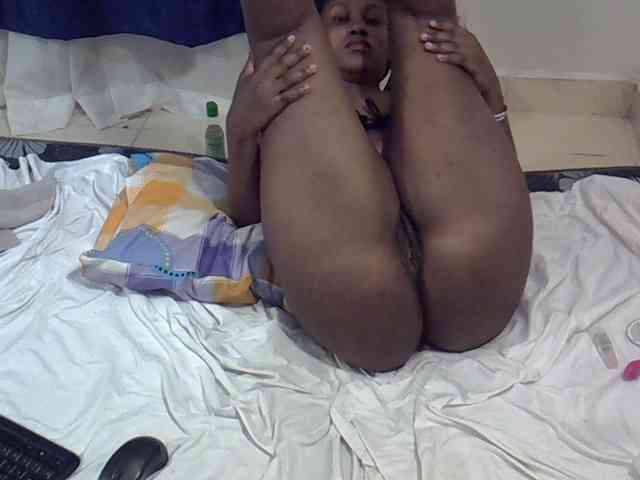 Sexyevonne webcam