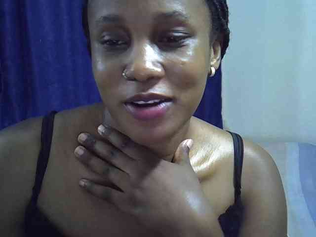 Sexyevonne webcam