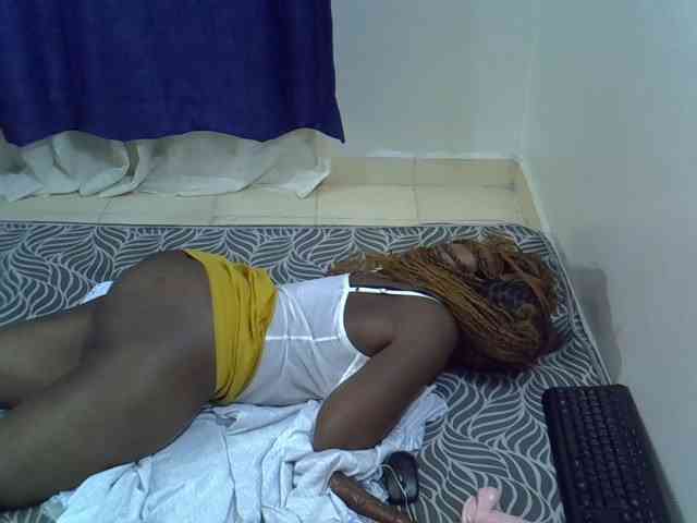 Sexyevonne webcam