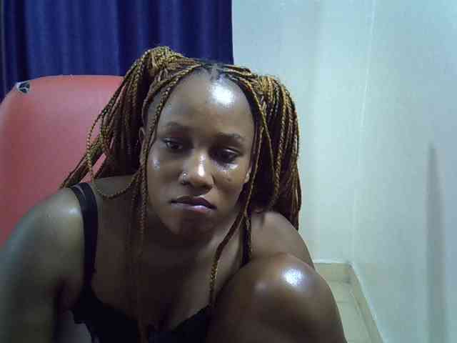 Sexyevonne webcam