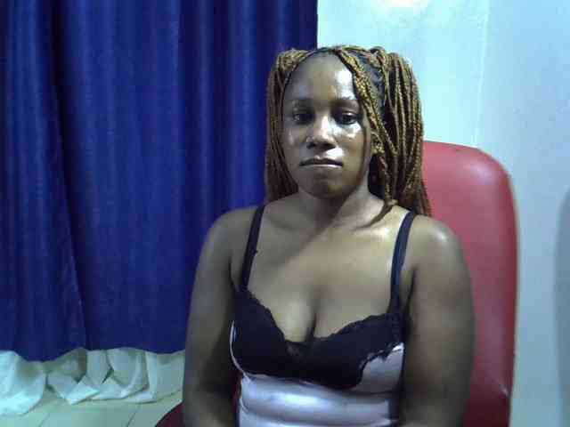 Sexyevonne webcam