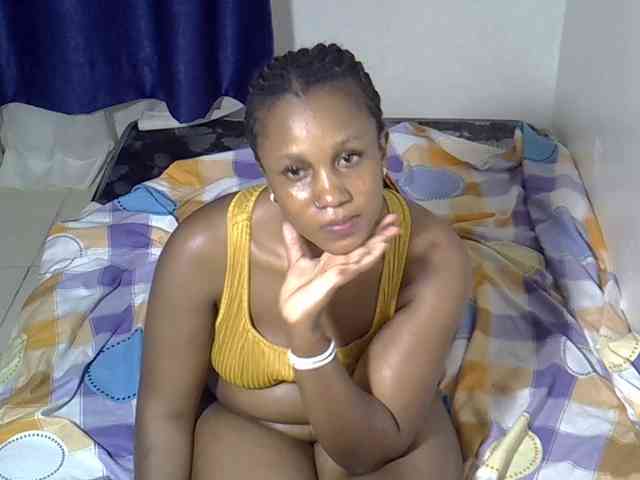 Sexyevonne webcam