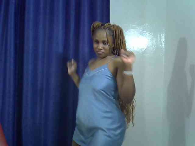 Sexyevonne webcam
