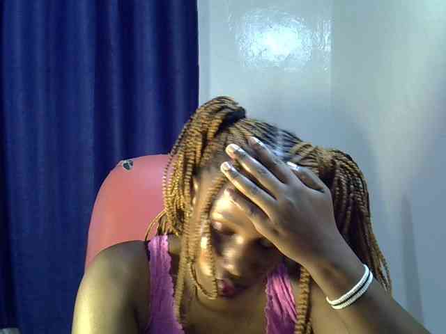 Sexyevonne webcam