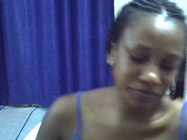 Sexyevonne webcam