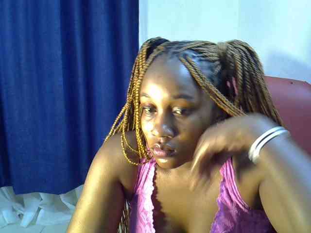 Sexyevonne webcam