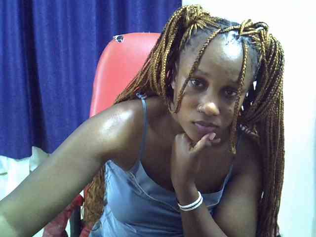 Sexyevonne webcam