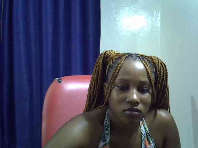 Sexyevonne webcam