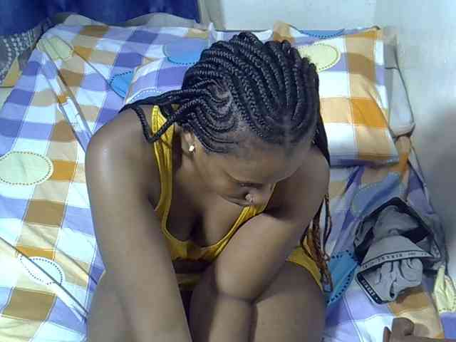Sexyevonne webcam