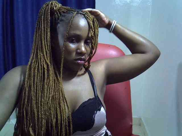 Sexyevonne webcam
