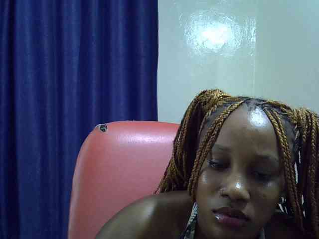 Sexyevonne webcam