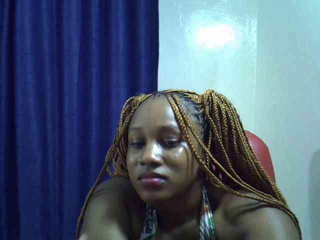 Sexyevonne webcam