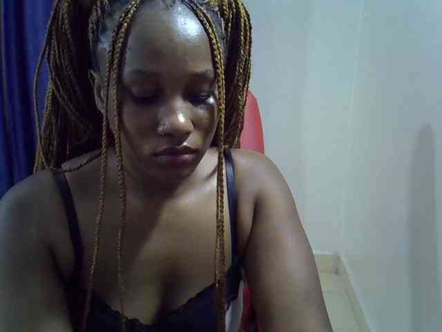Sexyevonne webcam