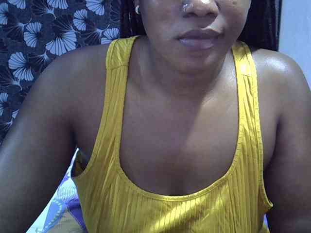 Sexyevonne webcam