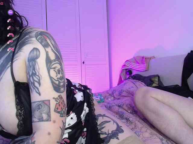 sexyswaga2004 webcam