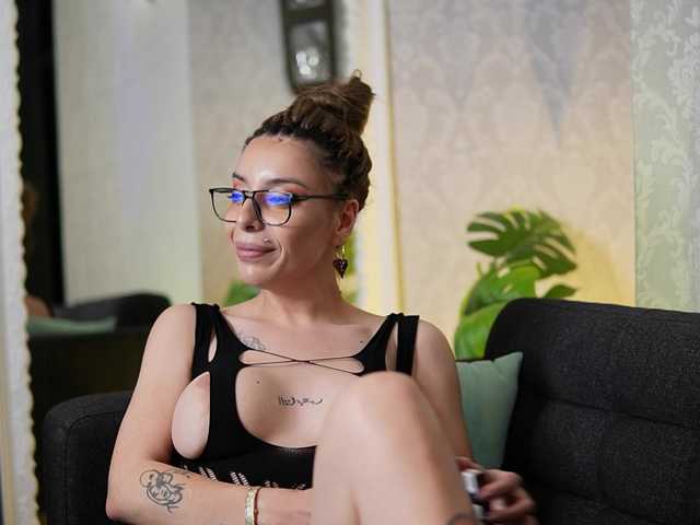 AriaPlay live cam on BongaCams