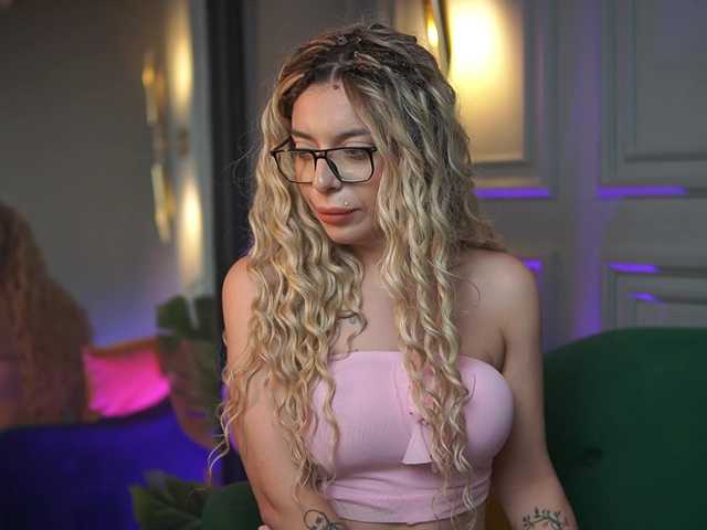 AriaPlay live cam on BongaCams