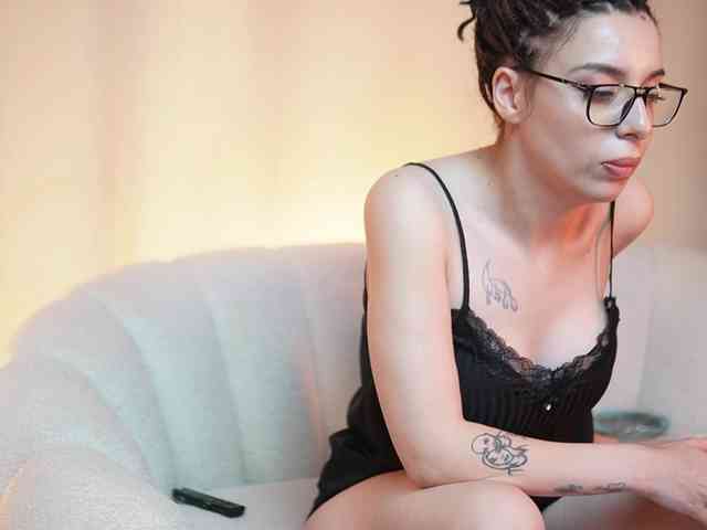 Model: AriaPlay