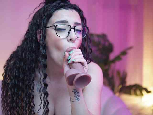 AriaPlay webcam
