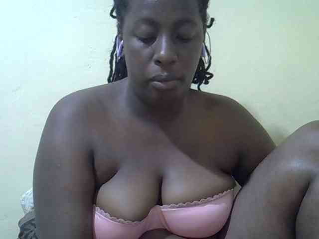 Curvycrush1 webcam