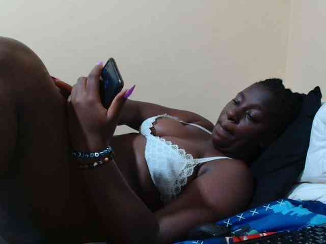 Curvycrush1 webcam