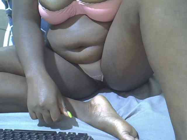 Curvycrush1 webcam