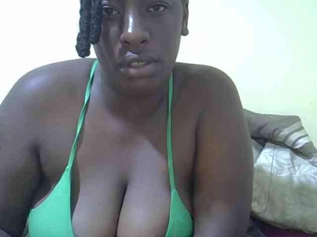 Curvycrush1 webcam