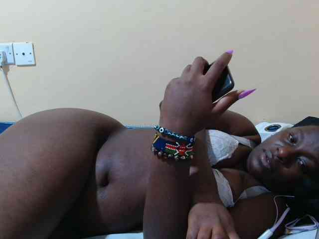 Curvycrush1 webcam