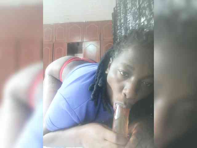 Curvycrush1 webcam
