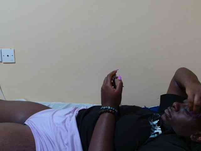 Curvycrush1 webcam