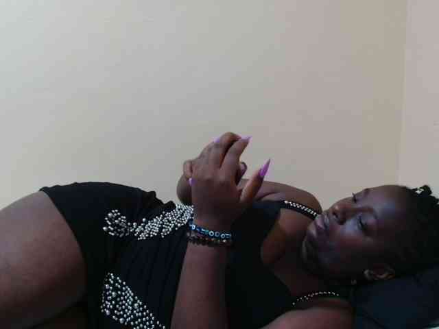 Curvycrush1 webcam