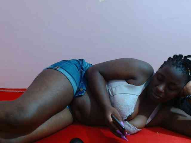 Curvycrush1 webcam