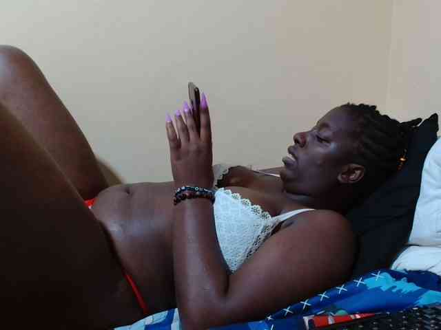 Curvycrush1 webcam