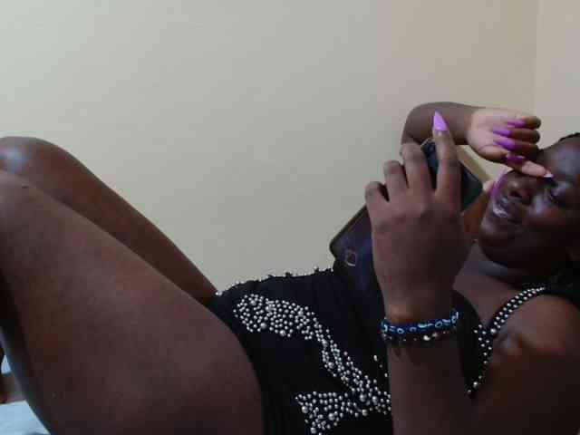 Curvycrush1 webcam