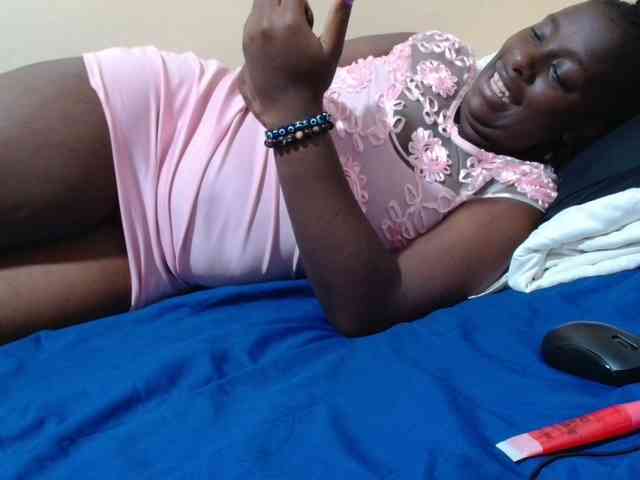 Curvycrush1 webcam