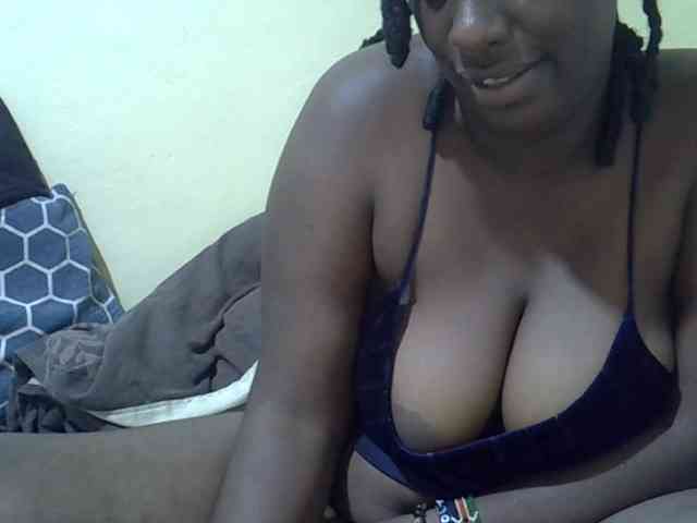 Curvycrush1 webcam
