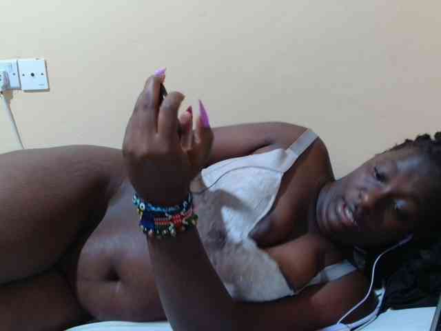 Curvycrush1 webcam