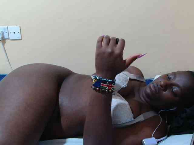Curvycrush1 webcam