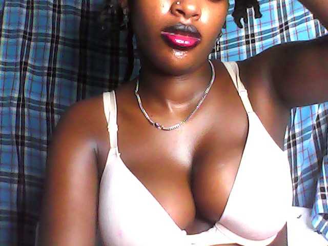 Sexyfantacy live cam on BongaCams