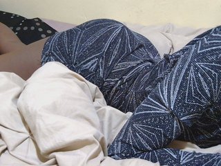 Petitebunni Porn Show